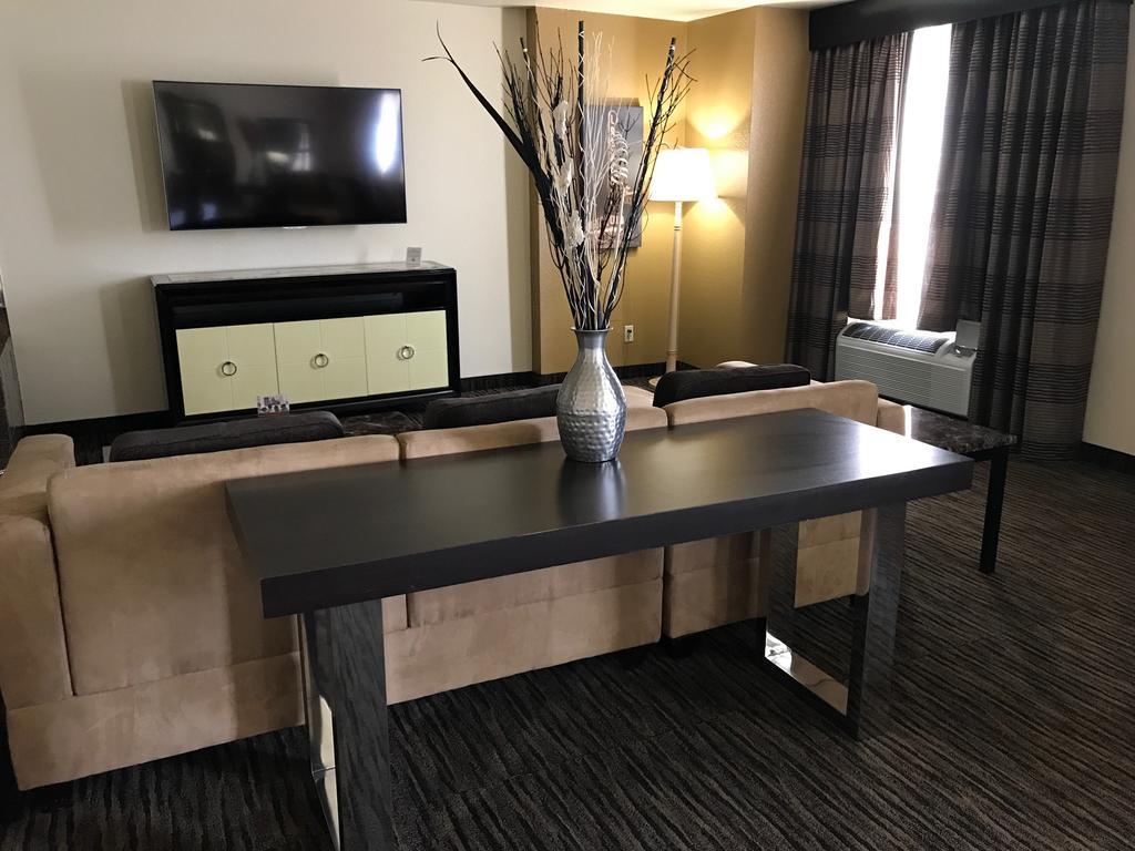 Ramada By Wyndham Terrible'S Hotel & Casino ジーン エクステリア 写真