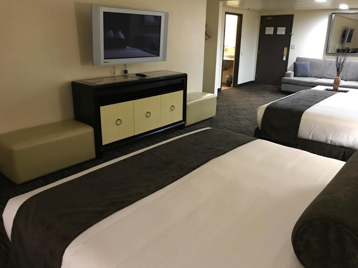 Ramada By Wyndham Terrible'S Hotel & Casino ジーン エクステリア 写真