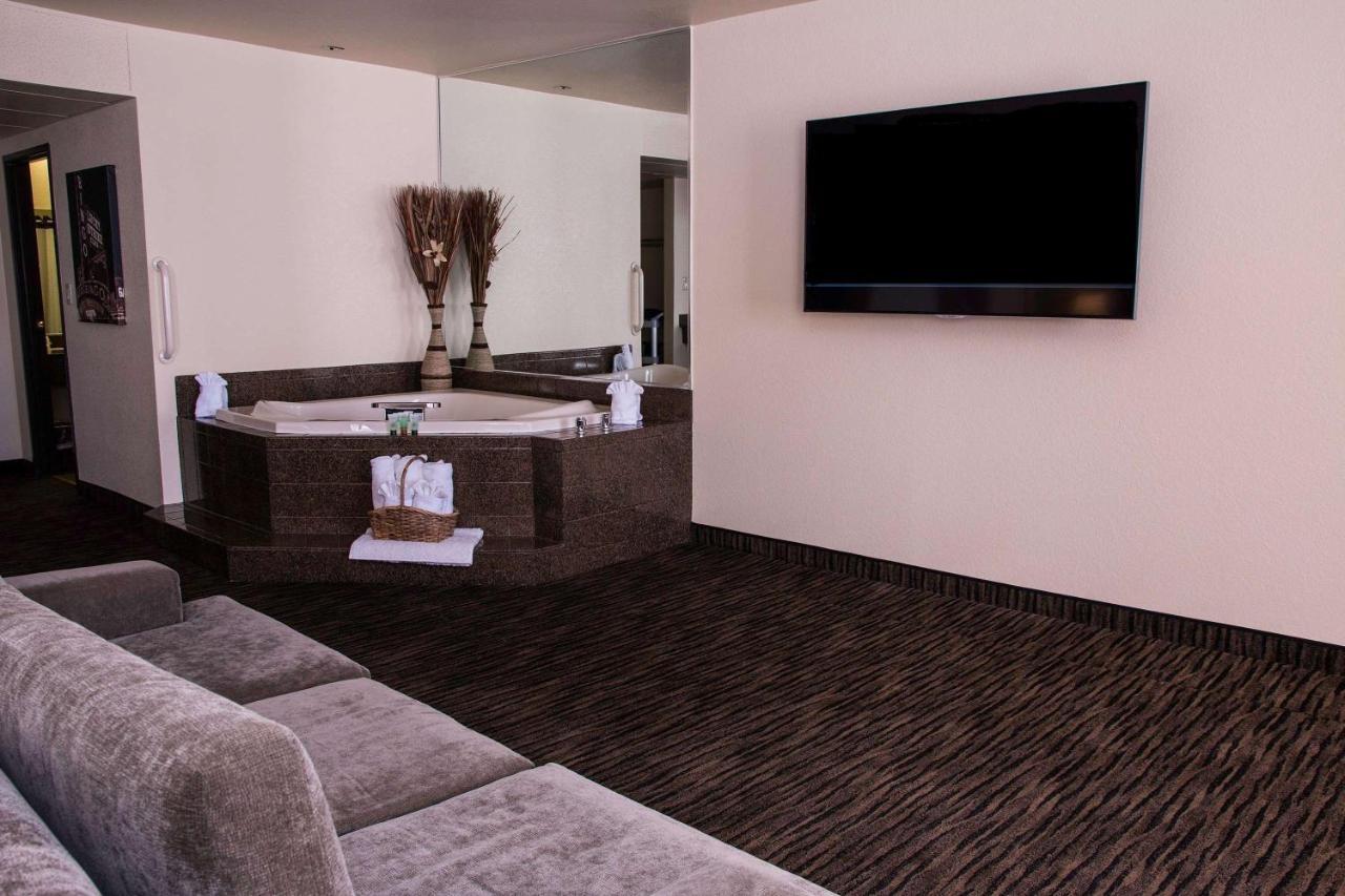 Ramada By Wyndham Terrible'S Hotel & Casino ジーン エクステリア 写真
